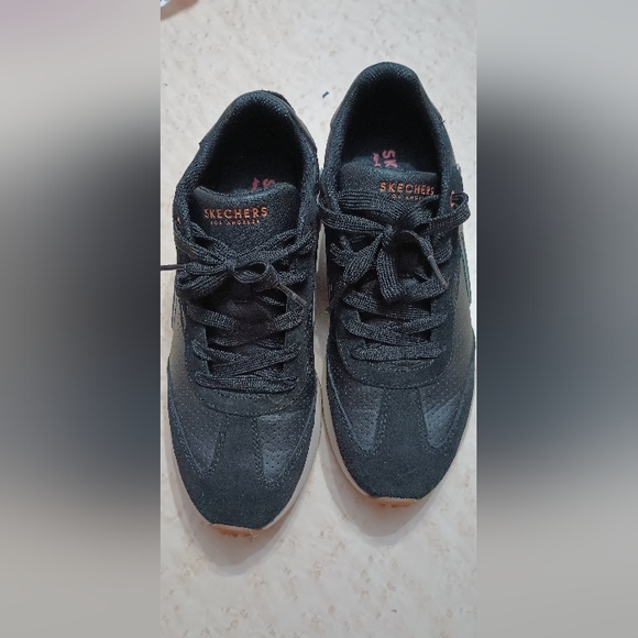 Skechers Los Angeles Women's Air-cooled Memory Foam Leather  Athletic  8.5 - Picture 5 of 6